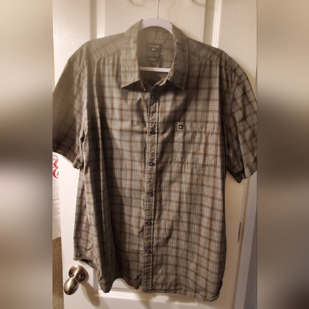 Quiksilver Plaid Button-down Shirt - XL (37)